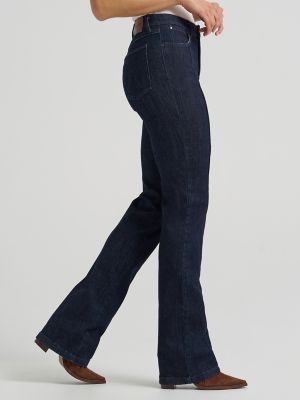 Women's Wrangler BESPOKE Pintuck Bootcut Jean in Camryn