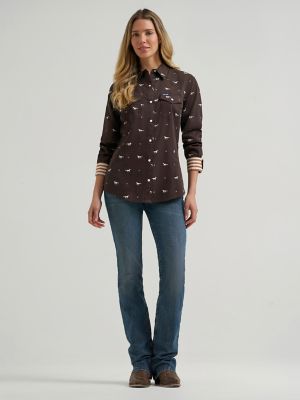 Women's Wrangler Olivia Western Slim Snap Shirt in Horses Cocoa alternative view 2