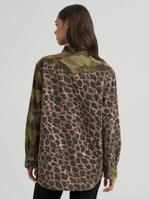 Women's Wrangler Mixed Print Boyfriend Western Snap Shirt