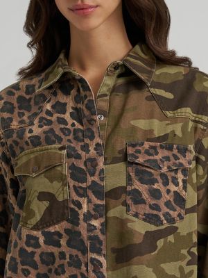Women's Wrangler Mixed Print Boyfriend Western Snap Shirt