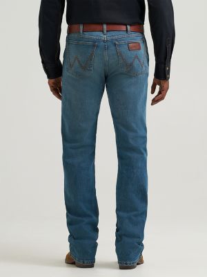Men's Wrangler Retro&reg; Slim Fit Bootcut Jean in Wes