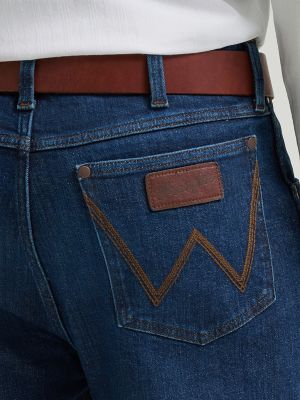 Men's Wrangler Retro&reg; Slim Fit Straight Leg Jean in Ridge