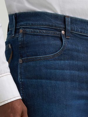 Men's Wrangler Retro&reg; Slim Fit Straight Leg Jean in Ridge