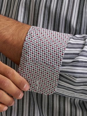 Wrangler&reg; George Strait&trade; Long Sleeve Button Down Two Pocket Shirt in Smoky Stripe alternative view