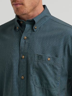 Wrangler&reg; George Strait&trade; Performance Button Down Shirt in Dark Forest alternative view 3