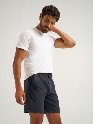 Wrangler ATG&trade; Men's Side Pocket Utility Short in Jet Black