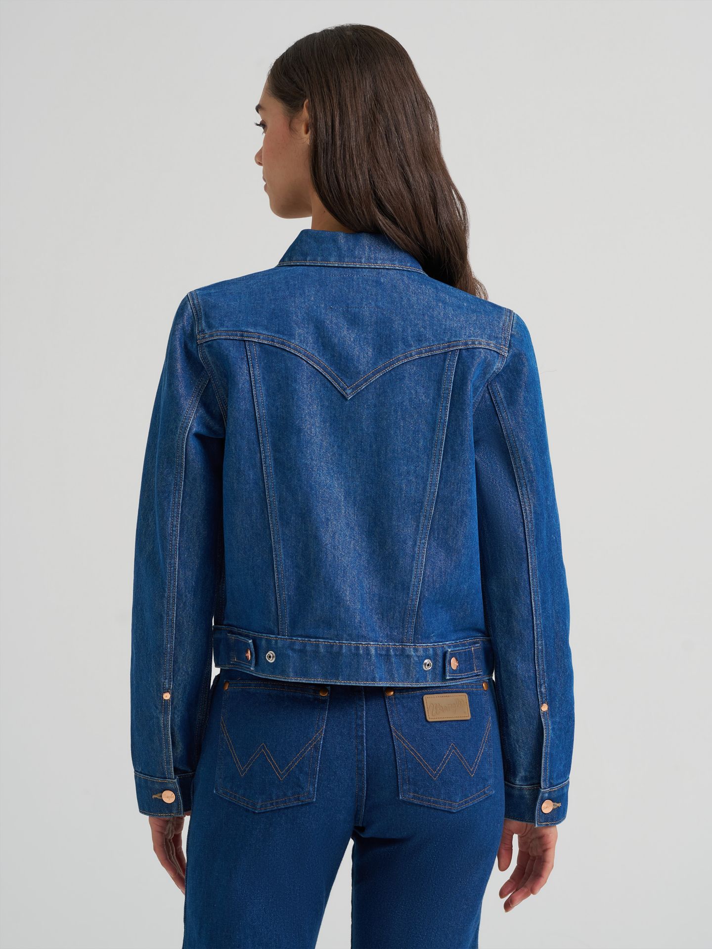 Женская куртка Wrangler Glitter Unlined Denim Trucker, цвет: Джинсовый — фото 4