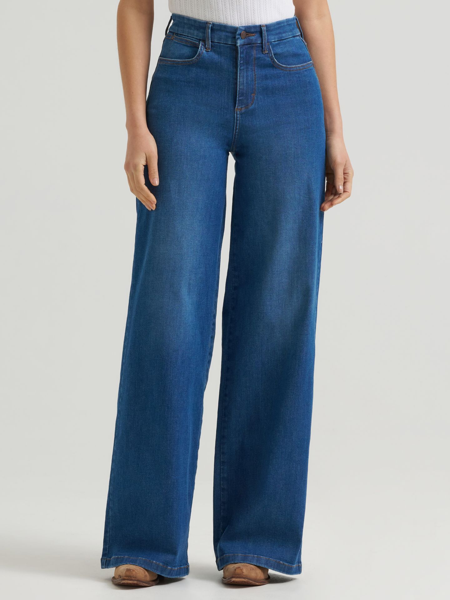 Женские джинсы Wrangler Bespoke High Rise Wide Leg Jean, цвет: Vienna — фото 4