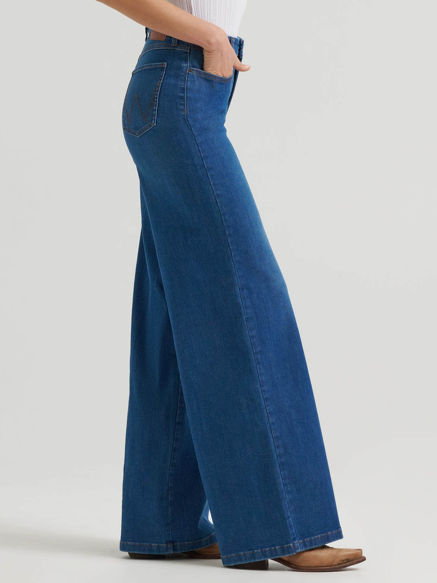 Женские джинсы Wrangler Bespoke High Rise Wide Leg Jean, цвет: Vienna — фото 5