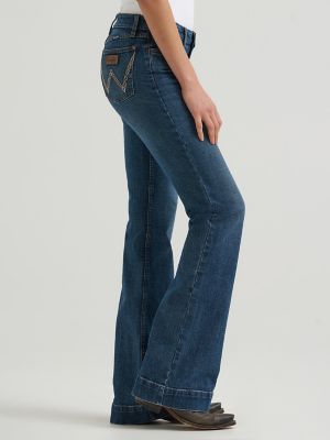 Women's Wrangler Retro&reg; Mae Trouser Jean in Karsyn alternative view 3