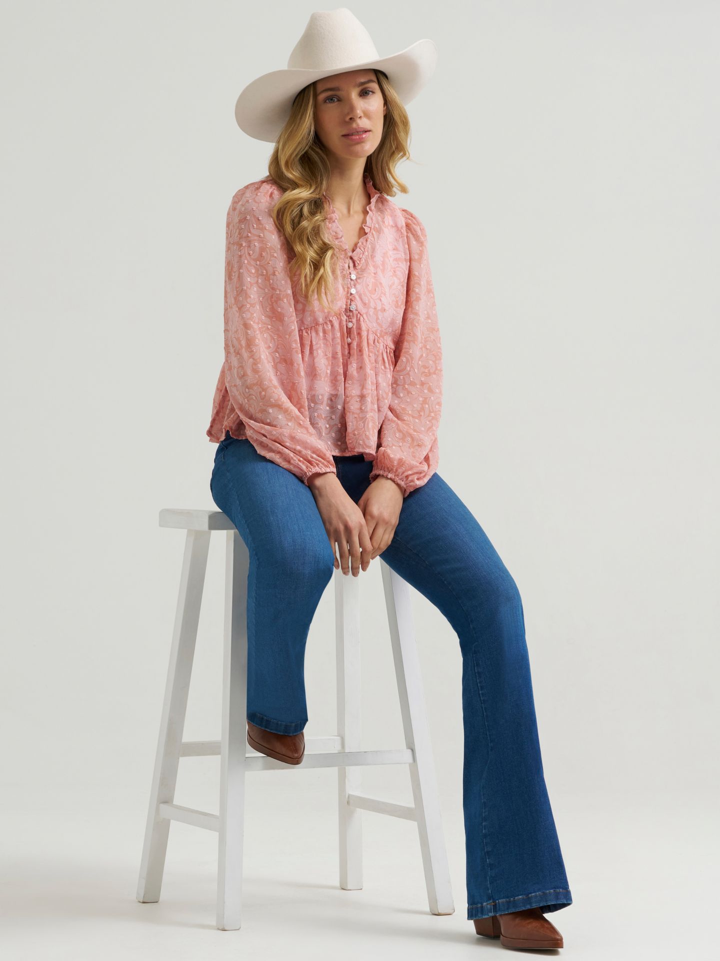 Женские джинсы Wrangler Bespoke High Rise Flare, цвет: Ivy — фото 6