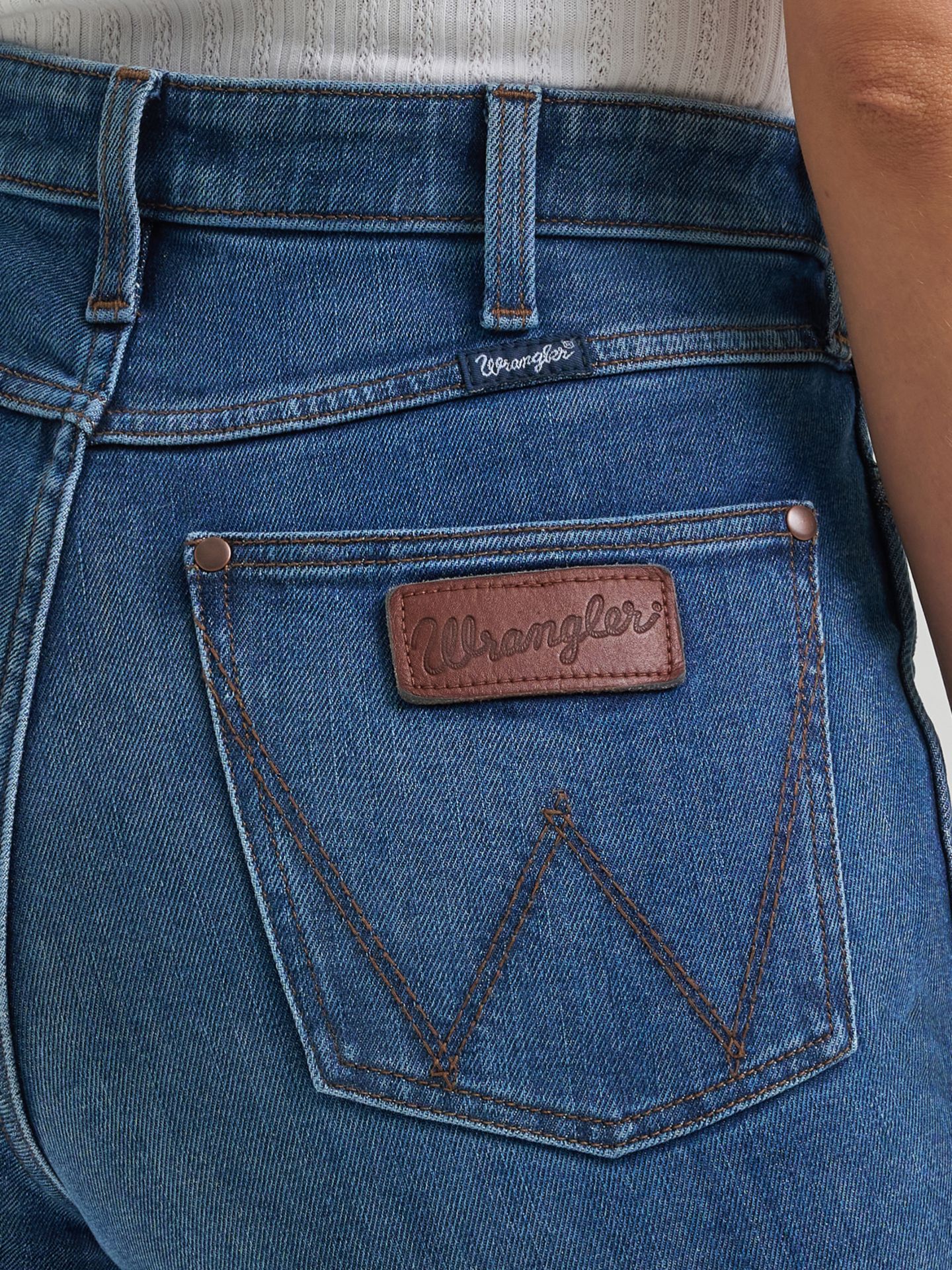 Женские джинсы Wrangler Retro® Bailey High Rise Trouser Jean, цвет: Georgina — фото 7