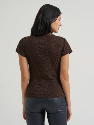 Lainey Wilson X Wrangler Rodeo Nights Tee in Leopard Print