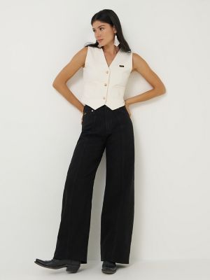 Lainey Wilson X Wrangler Tour Barrel Jean in Midnight