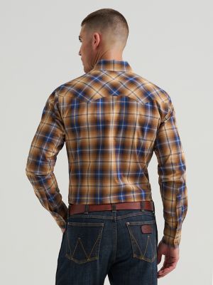 Men's Wrangler Retro&reg; Long Sleeve Sawtooth Snap Pocket Western Shirt in Caramel alternative view 2