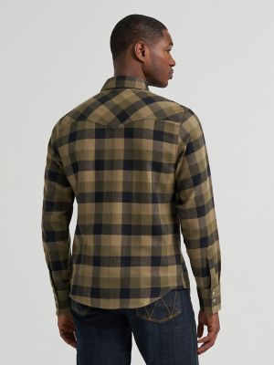 Men's Wrangler Retro&reg; Long Sleeve Flannel Western Snap Plaid Shirt in Field Olive alternative view 2