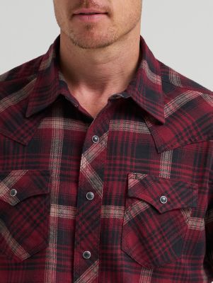 Men's Wrangler Retro&reg; Long Sleeve Flannel Western Snap Plaid Shirt in Dark Barn alternative view 3