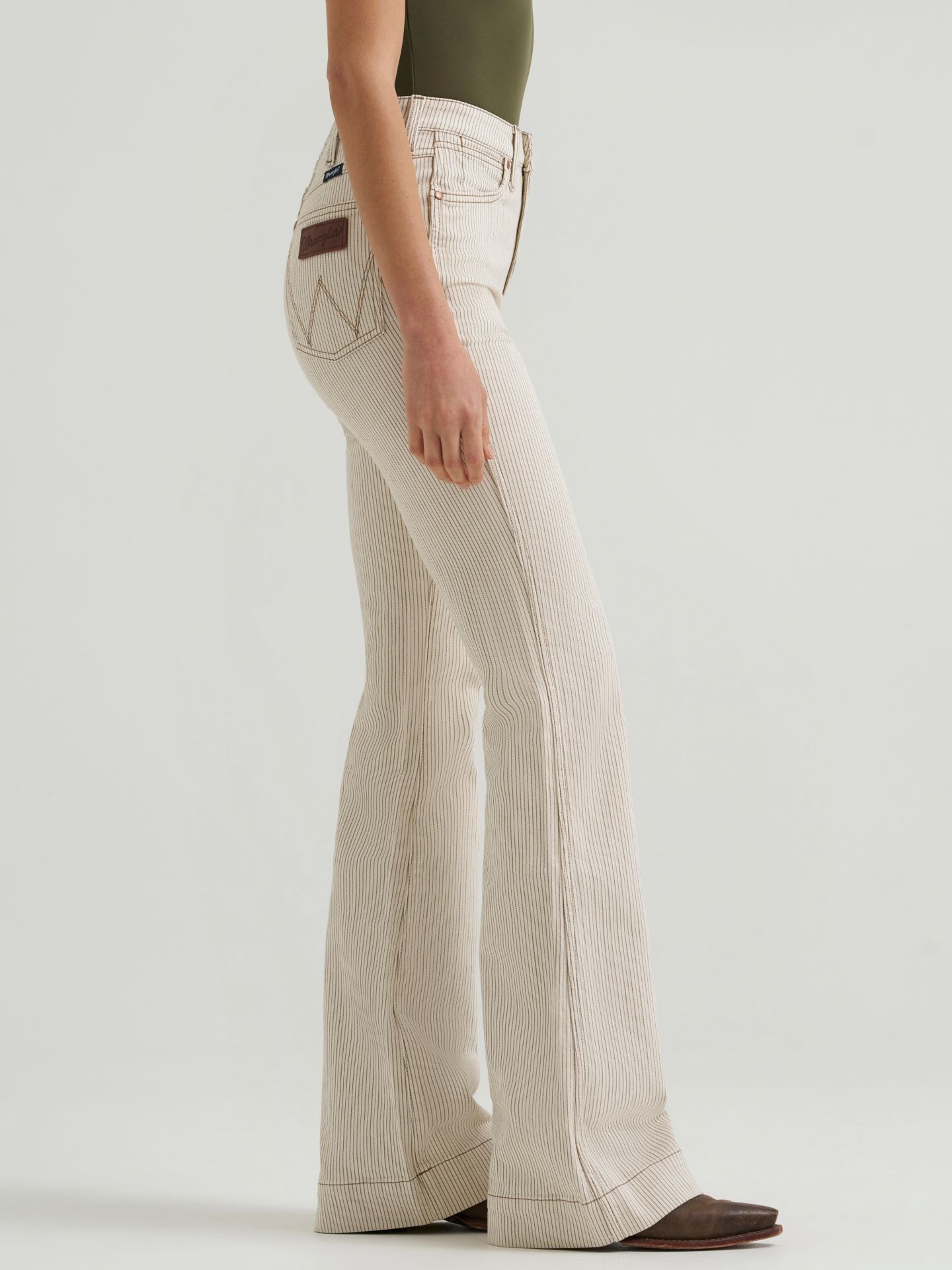 Женские джинсы Wrangler Retro® Bailey Pinstripe High Rise Trouser Jean, цвет: Ryann — фото 5