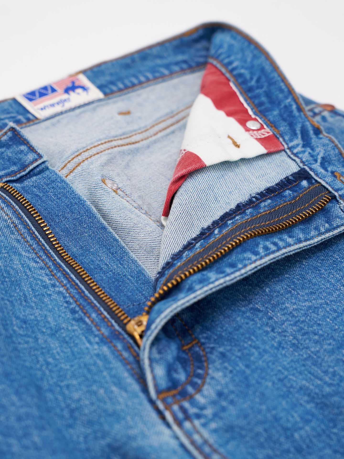 Женские шорты Wrangler Americana Mid-Length Cowboy, цвет: Индиго — фото 4