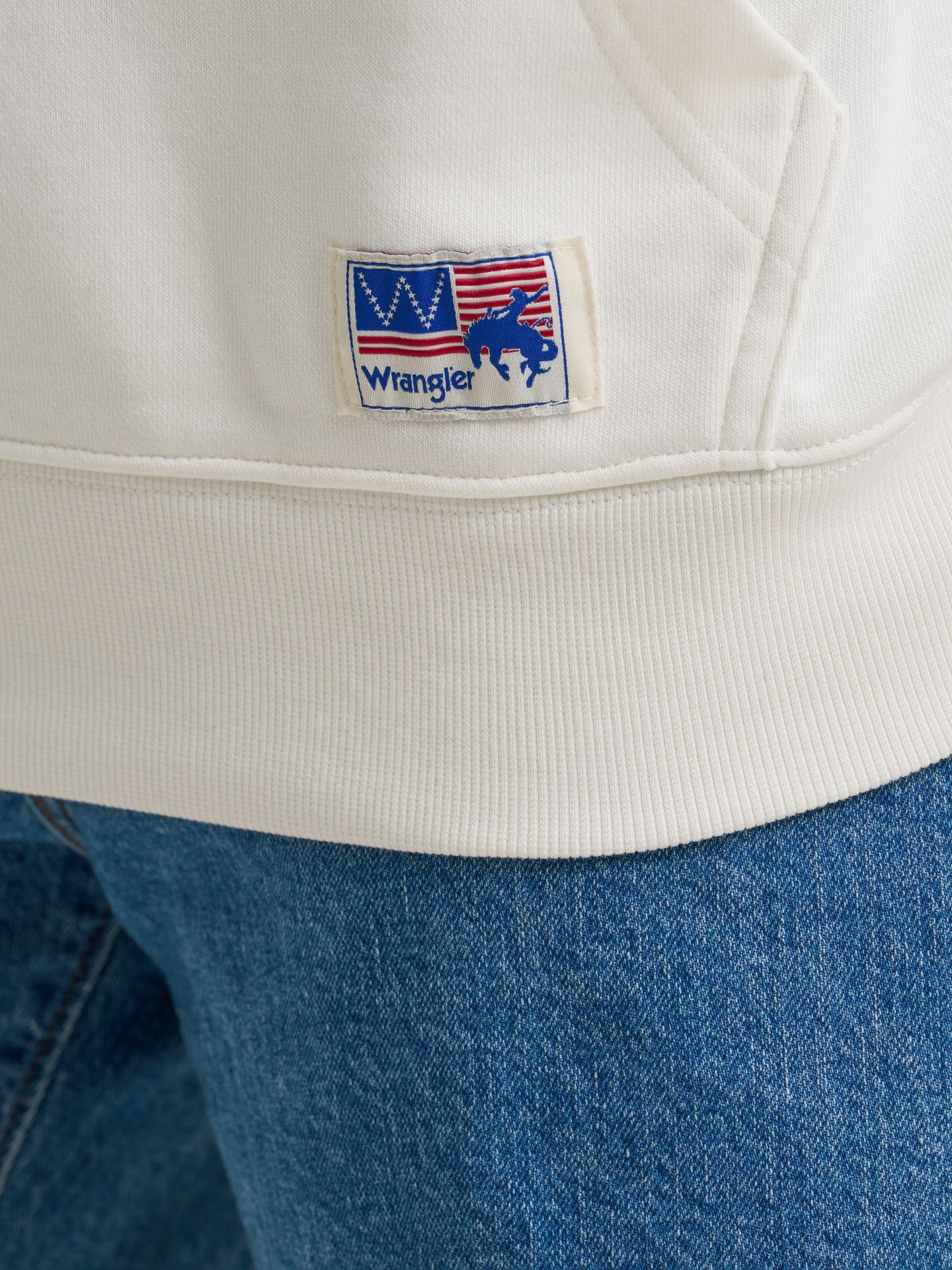 Женское худи Wrangler Americana Wide Open Spaces Logo, цвет: Белый — фото 8