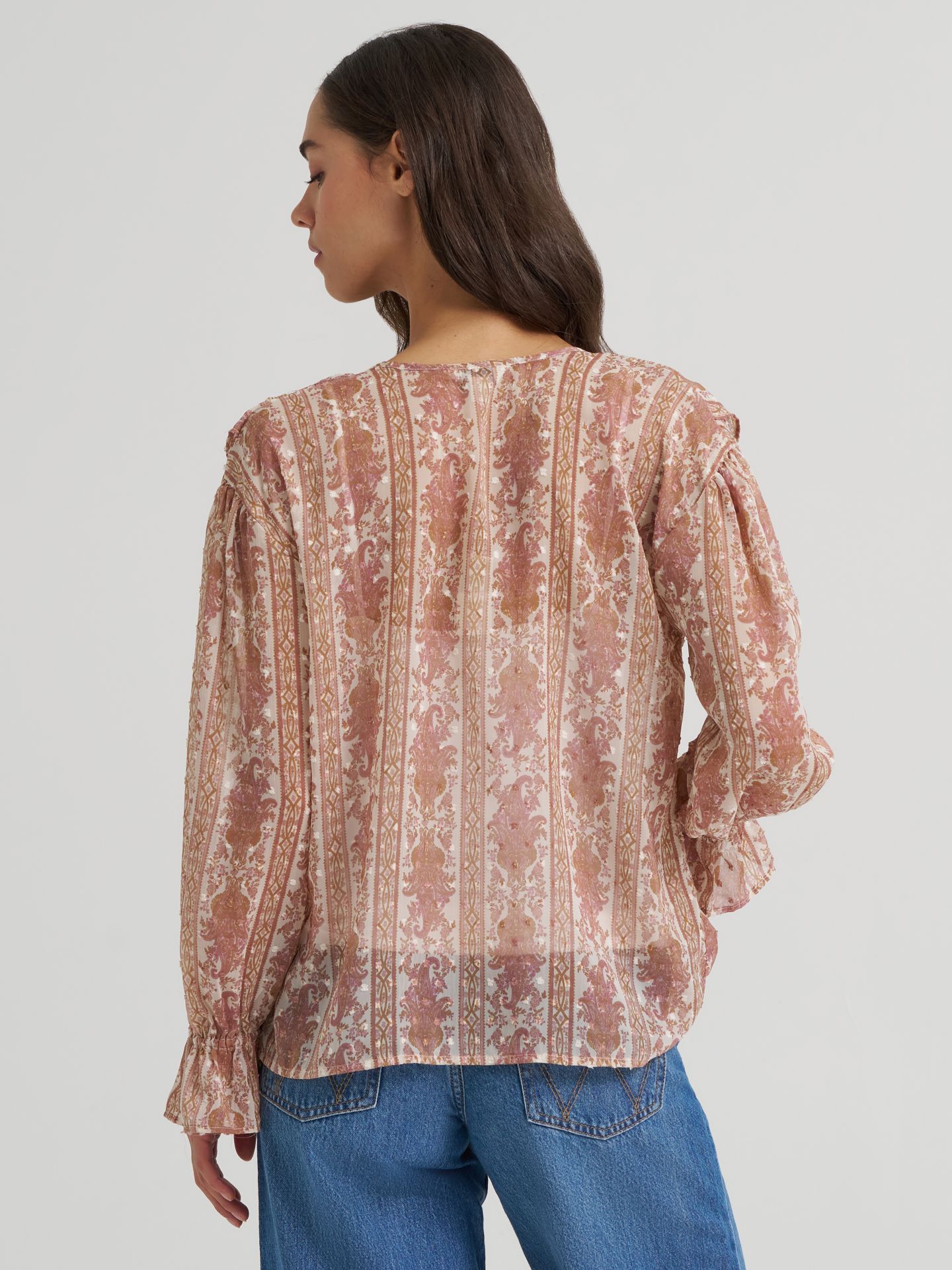 Женская блузка Wrangler Puff Sleeve Ruffled, цвет: Кремовый — фото 3