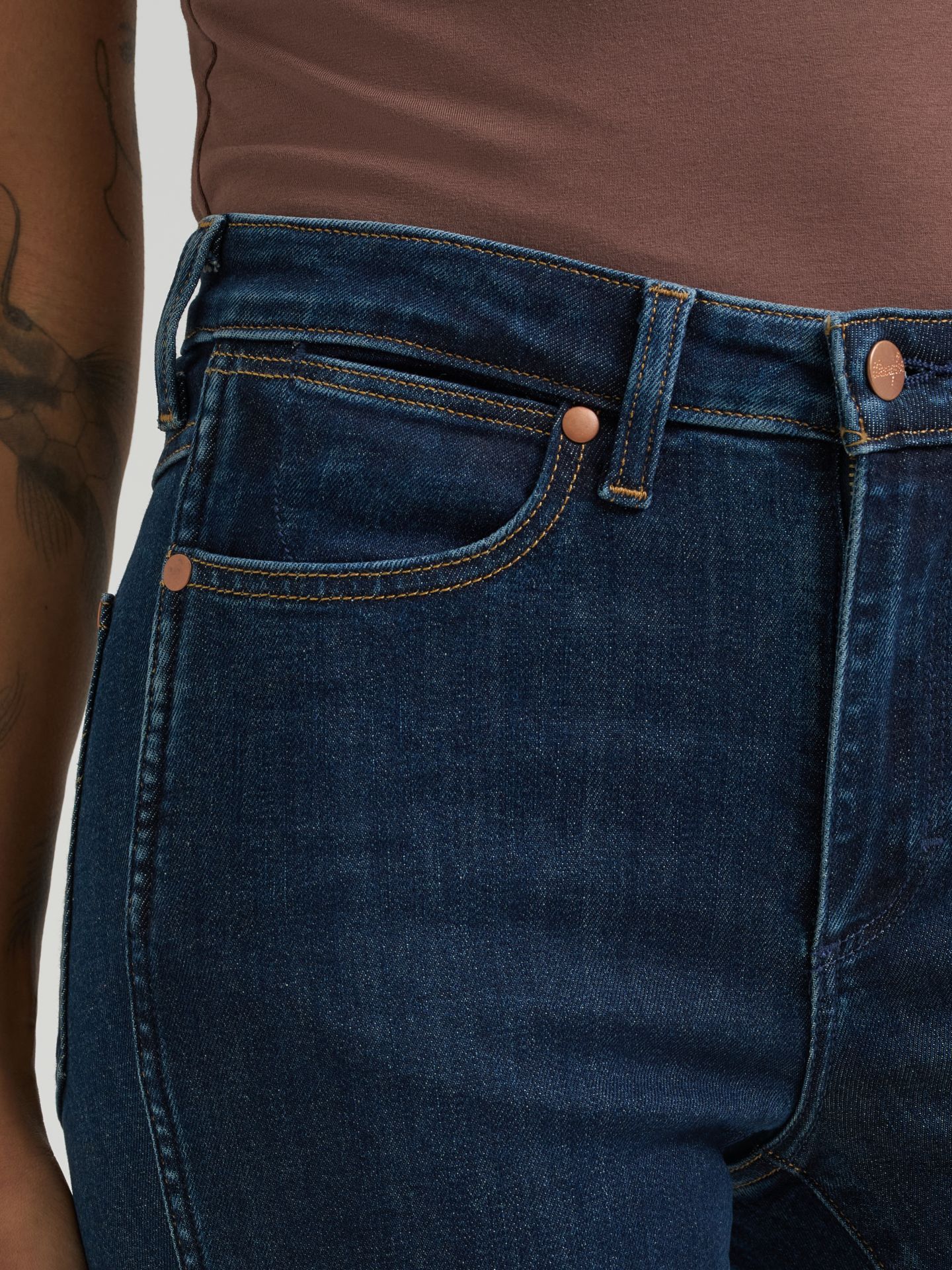 Женские джинсы Wrangler Dallas Bootcut, цвет: Индиго — фото 7