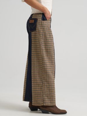 Women's Houndstooth Cowboy Barrel Jean in Rinse alternative view 3