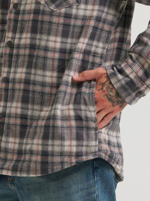 Мужские куртки Wrangler Men's Heavyweight Sherpa Lined Plaid Shirt Jacket — фото 7