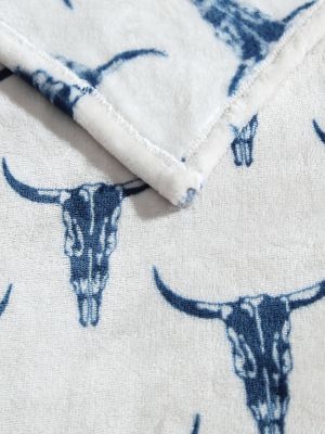 Wrangler Steer Head Twin Blanket:Dark Blue:Twin alternative view 3