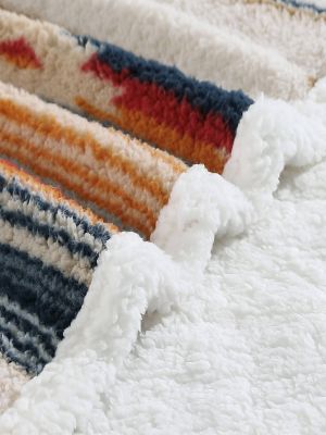 Wrangler Western Plush Sherpa Printed Throw