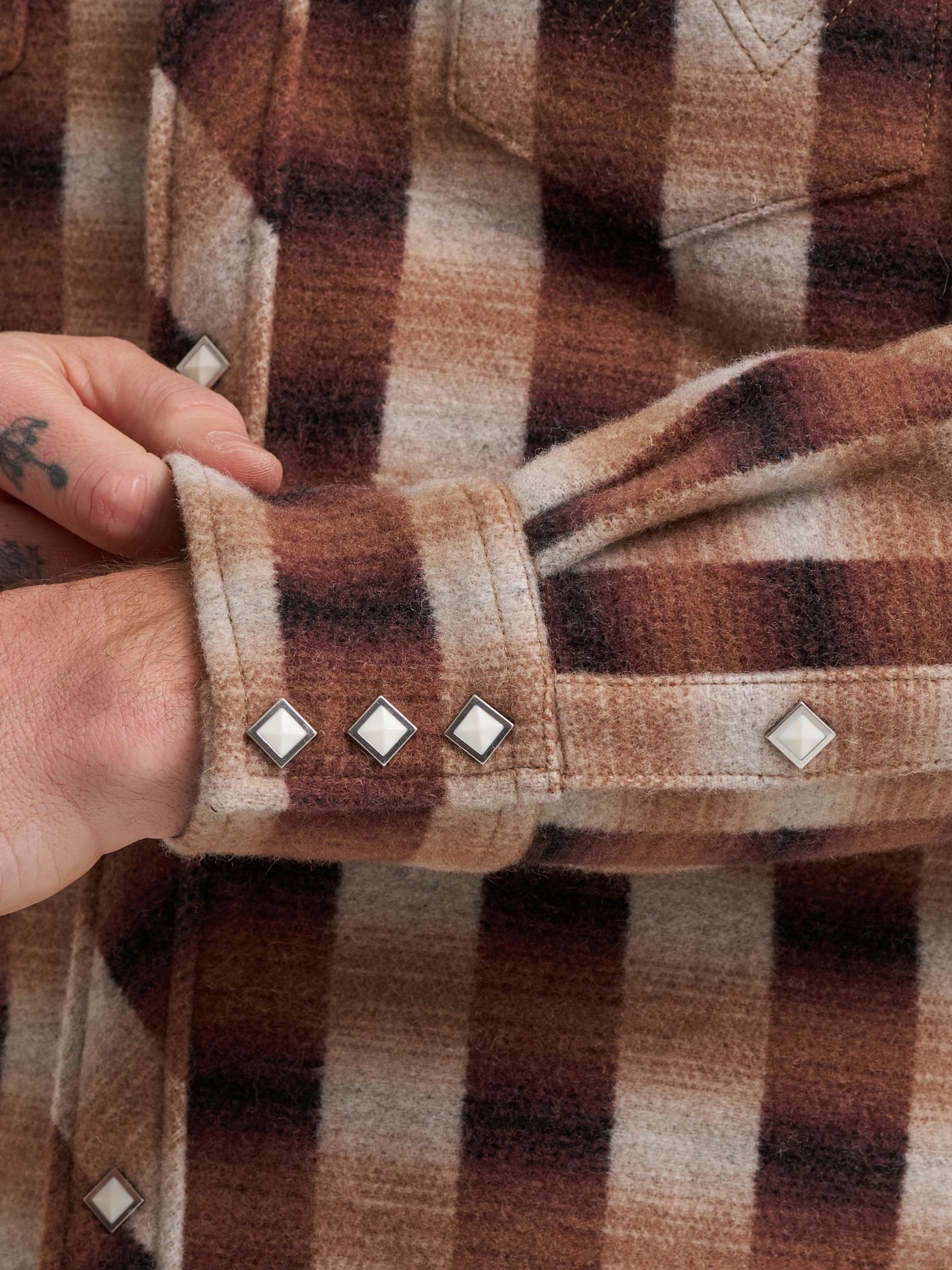 Мужская рубашка Wrangler Western Plaid Wool, цвет: Ombre — фото 8