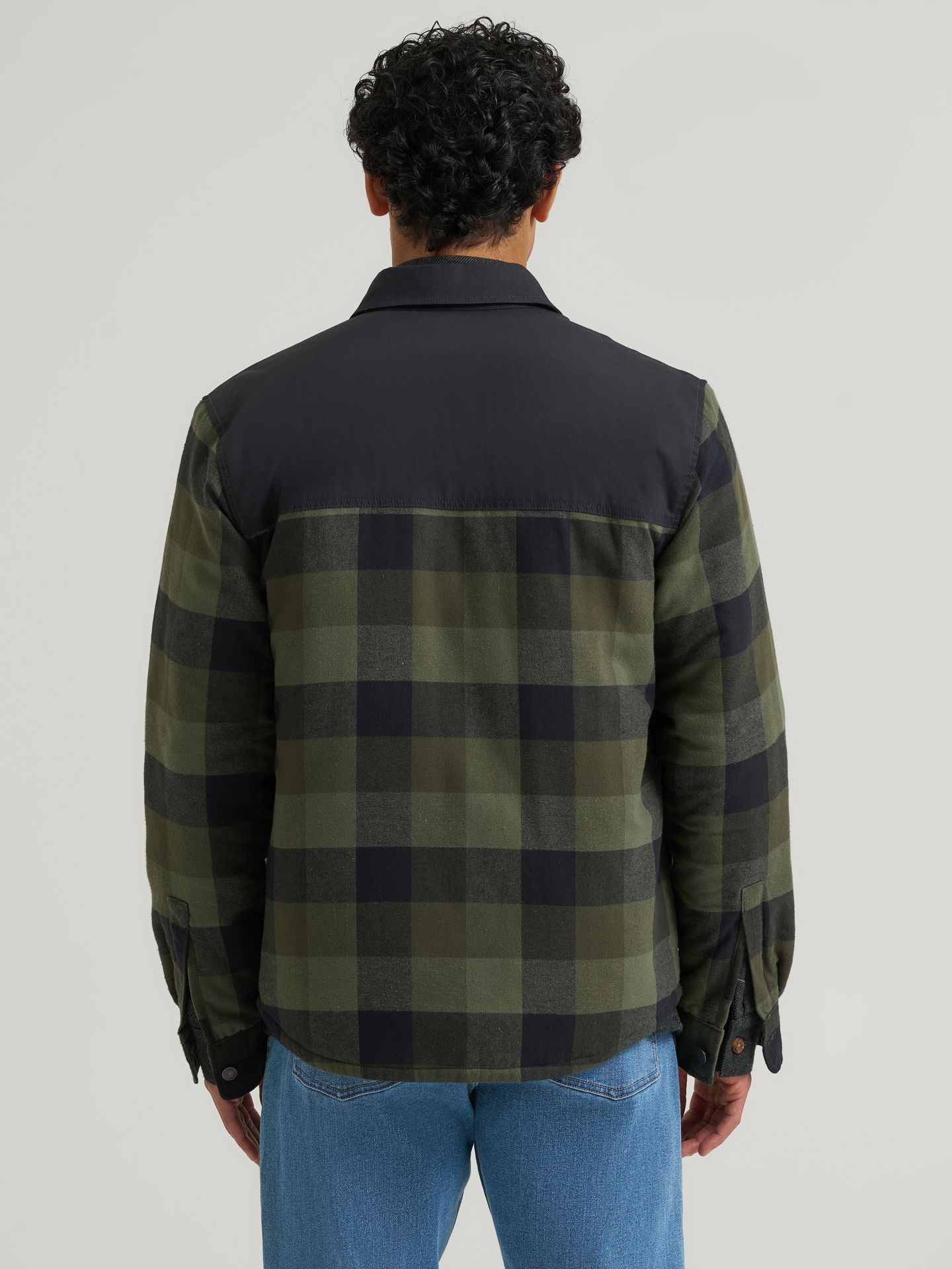 Мужская куртка Wrangler Frontier Heavyweight Shirt Jacket, цвет: Тёмно-зелёный ночной — фото 3