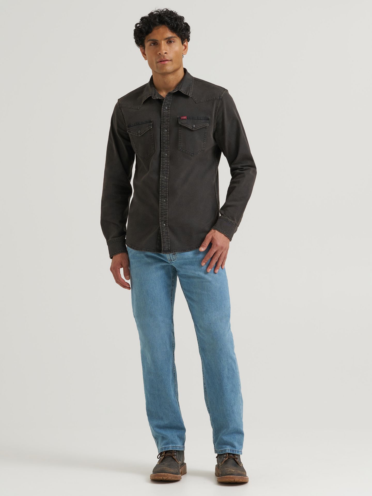 Мужская рубашка Wrangler Denim Western Snap, цвет: Чёрный, вариант 1 — фото 2