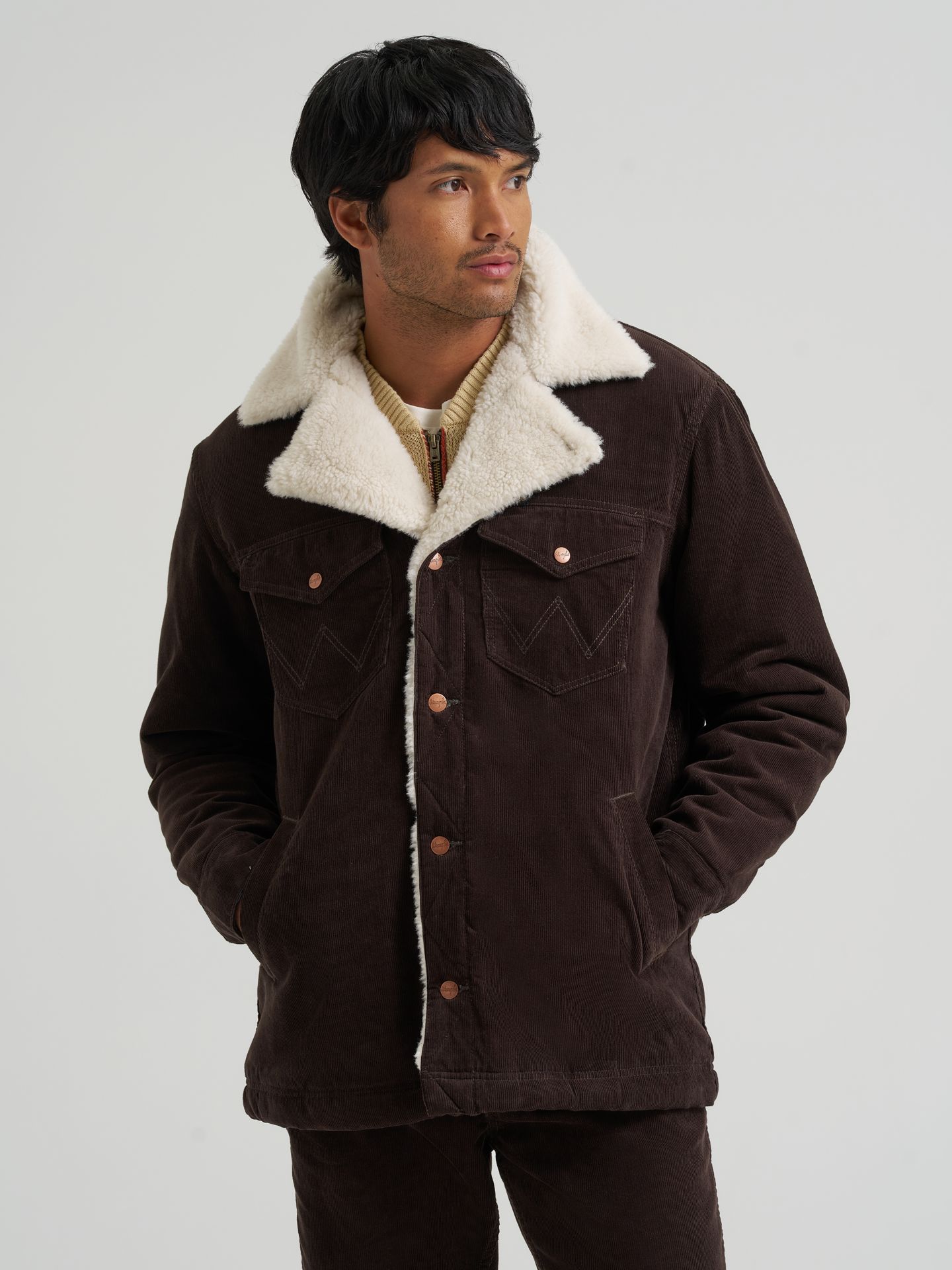 Мужская куртка Wrangler Sherpa Lined Range Corduroy, цвет: Шоколадный — фото 2