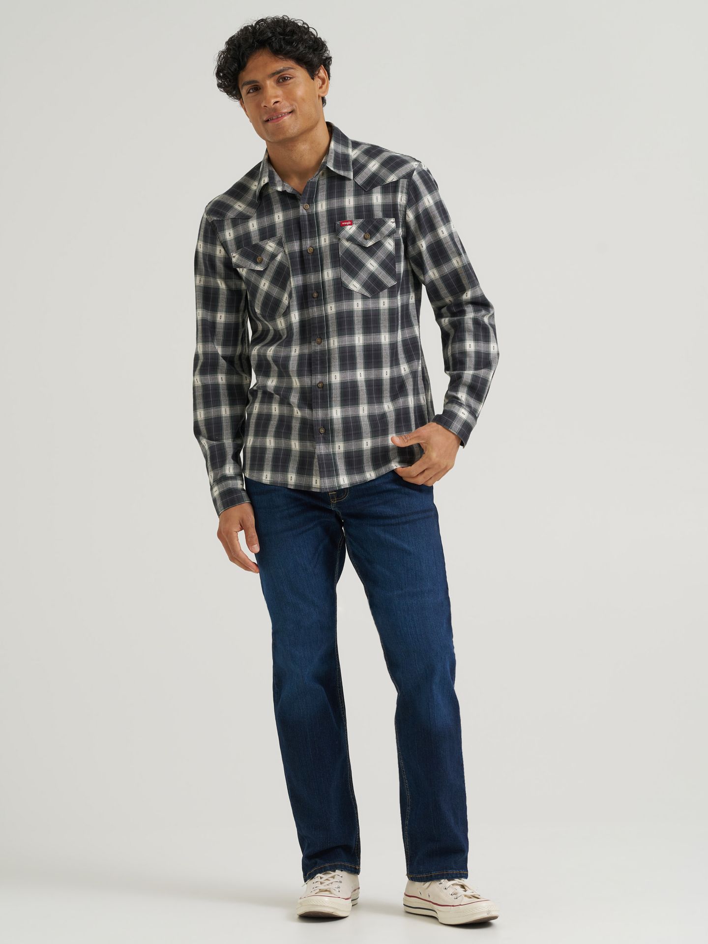 Мужская рубашка Wrangler Five Star Novelty, цвет: Чёрный / Зелёный — фото 2