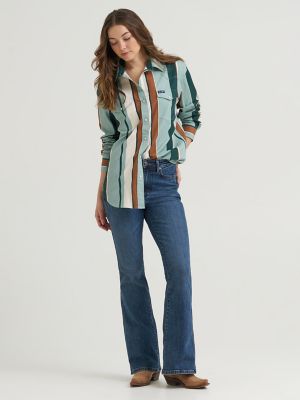 Women's Wrangler Brushpopper Boyfriend Western Snap Shirt in Dust Blue alternative view