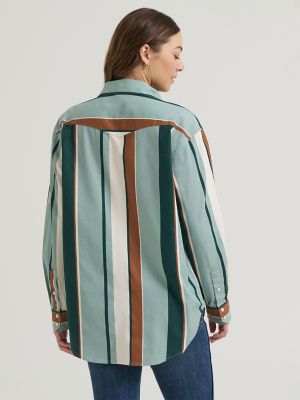 Women's Wrangler Brushpopper Boyfriend Western Snap Shirt in Dust Blue alternative view 2