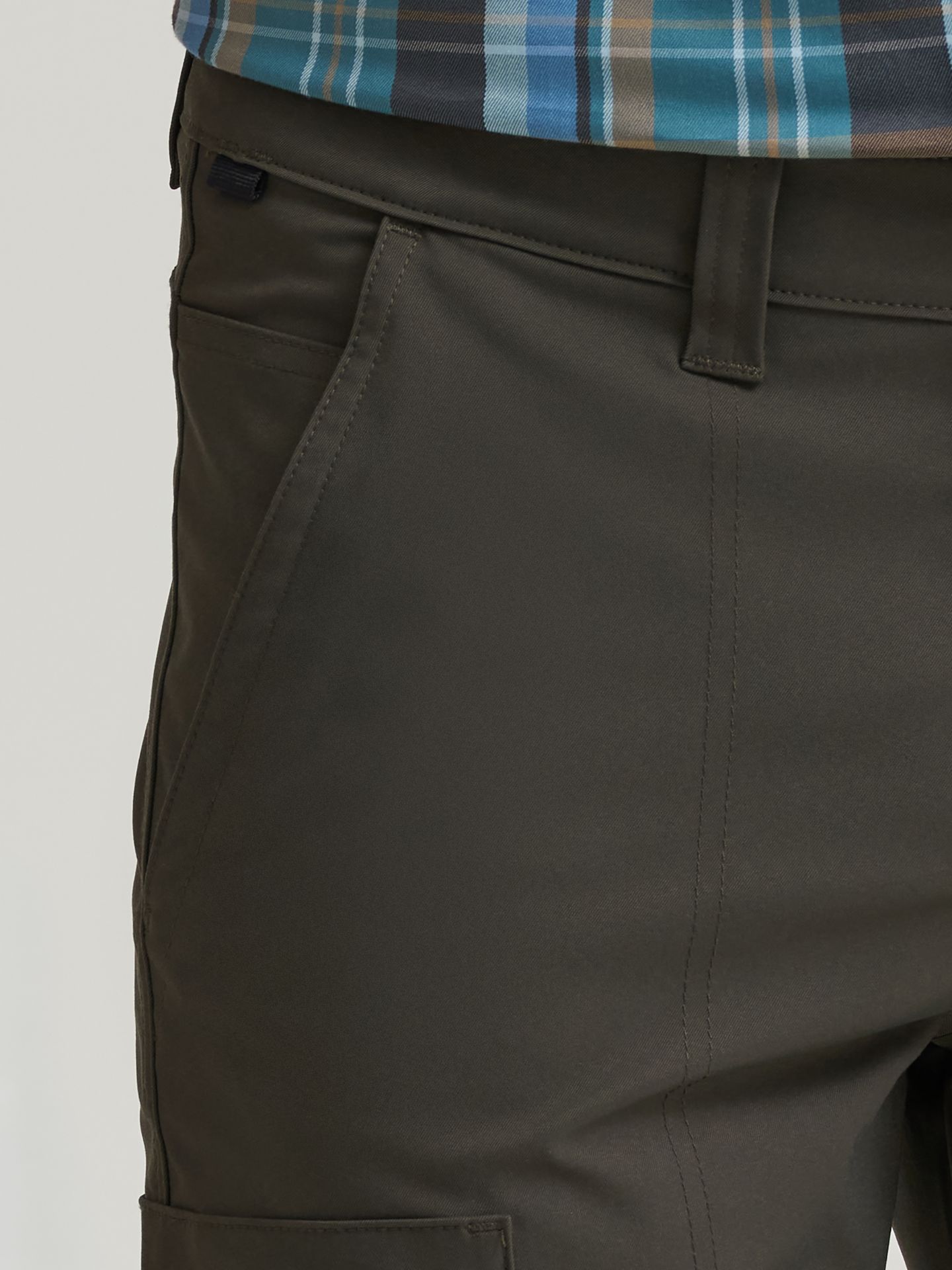 Мужские брюки Wrangler Outdoor Terra Cargo, цвет: Чёрный чернильный — фото 6