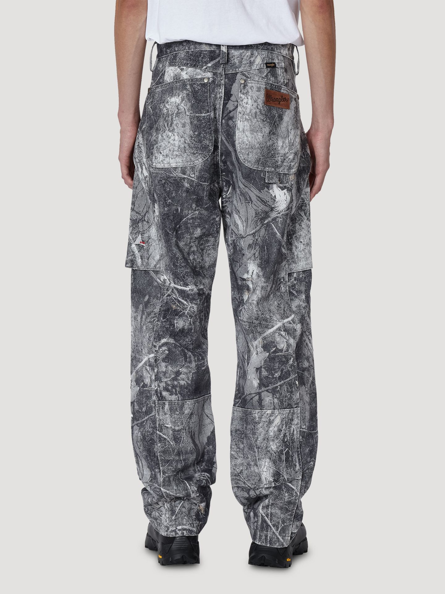 Мужские брюки Wrangler x ROA Orte Cargo, цвет: Тёмный камуфляжный — фото 3
