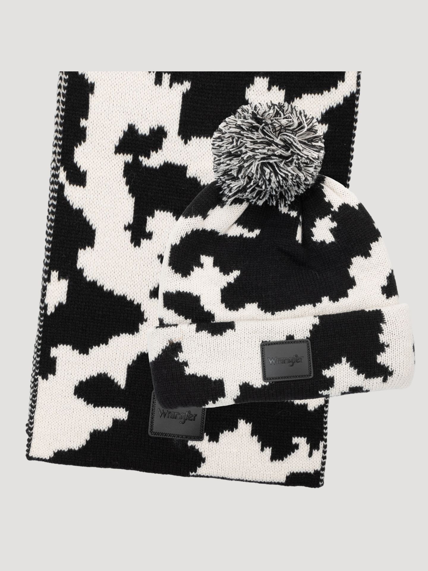 Женские комплекты Wrangler Cow Print Beanie And Scarf Set, цвет: Чёрный / Белый — фото 1
