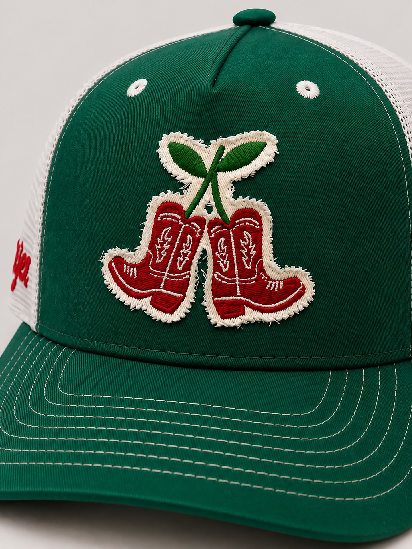 Женские головные уборы Wrangler Cherry Boots Mesh Trucker Hat, цвет: Зелёный — фото 5