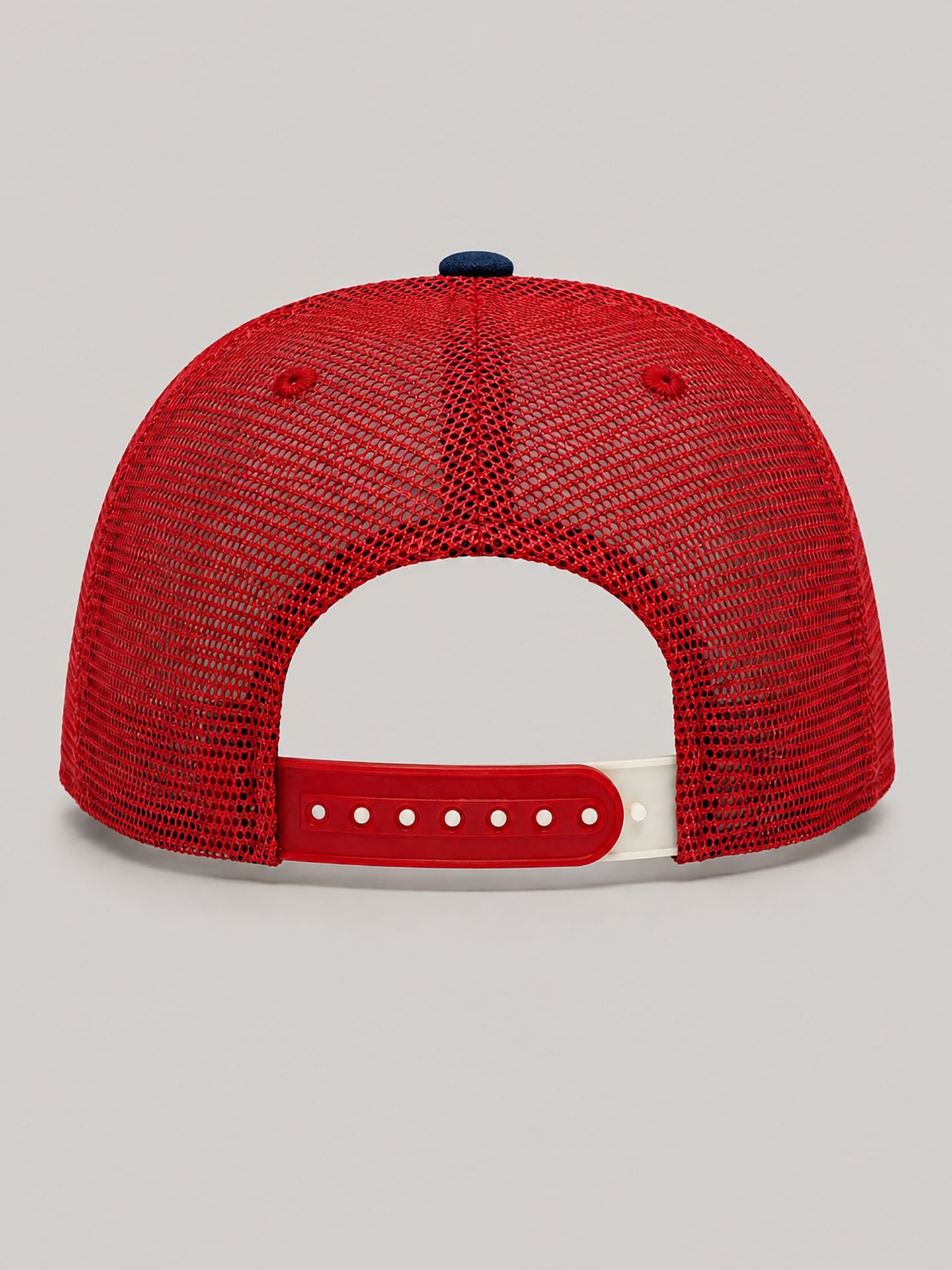 Женские головные уборы Wrangler Americana Cherry Boots Mesh Trucker Hat, цвет: Белый / Красный — фото 4