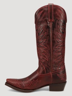 Women's Magnolia Snip-Toe Western Boot in Wine