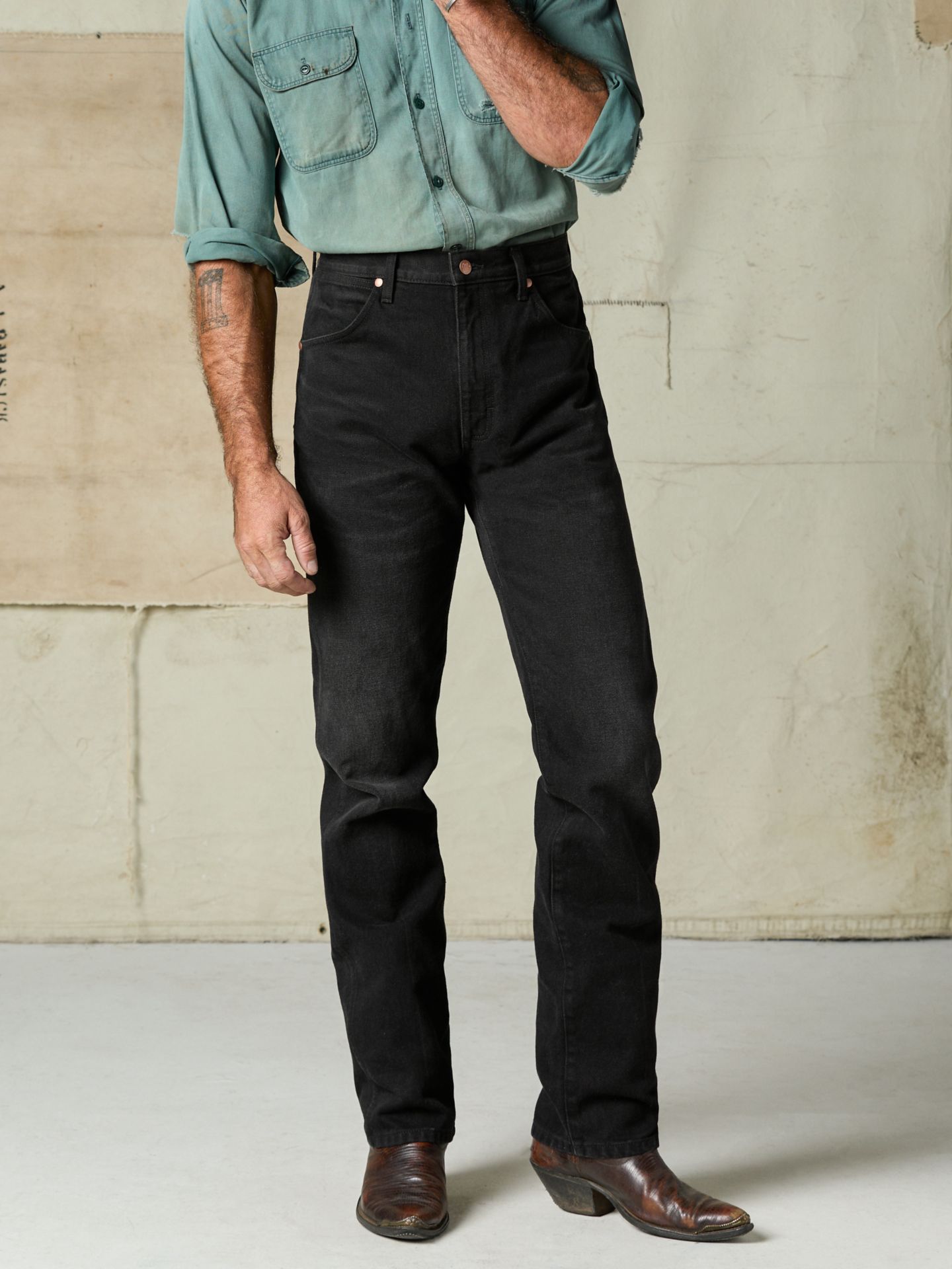 Мужские джинсы Wrangler x Imogene + Willie 13MWZ, цвет: Потёртый чёрный — фото 1
