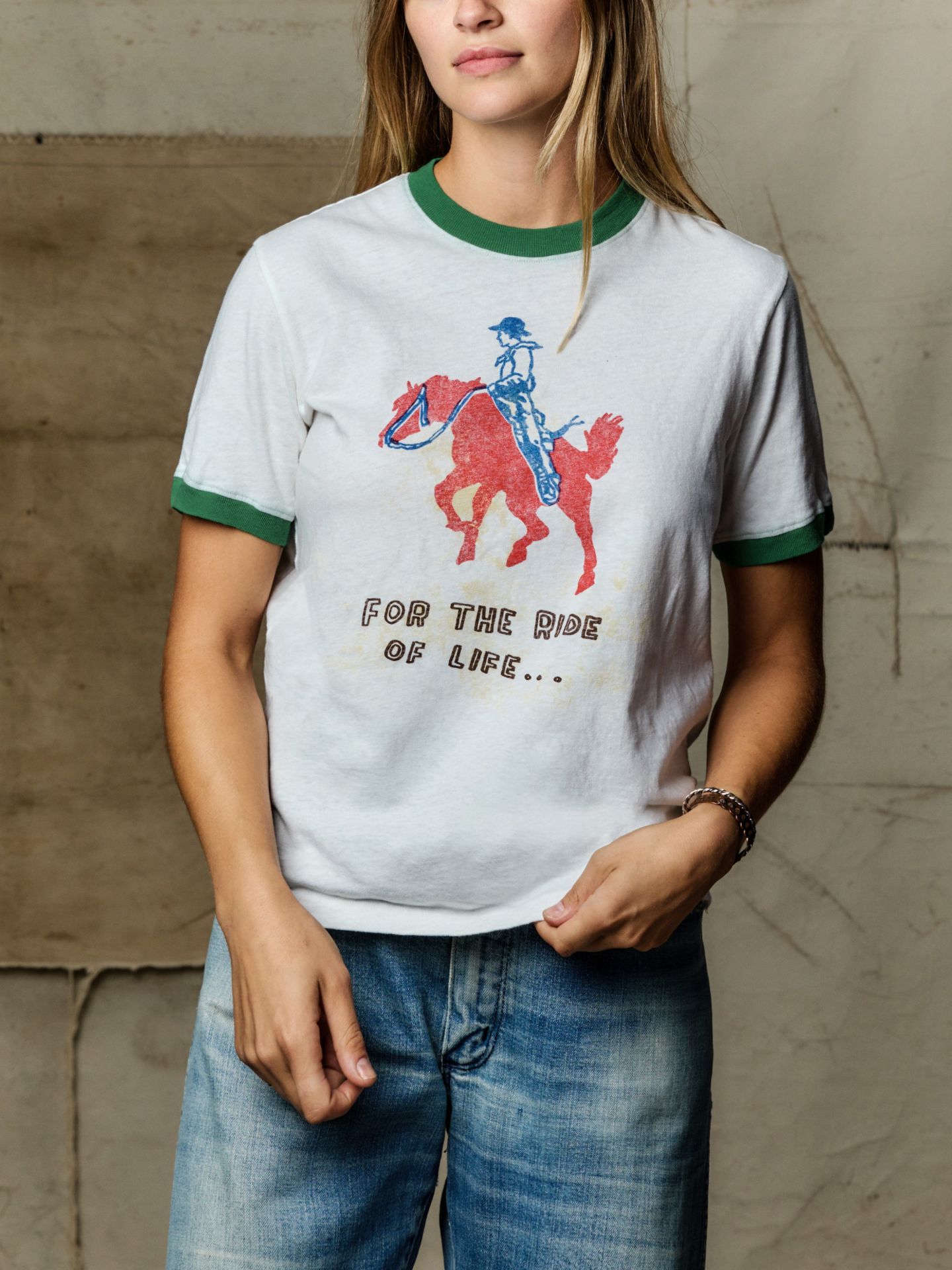 Мужская футболка Wrangler x Imogene + Willie For the Ride of Life Ringer, цвет: Винтажный белый / Зелёный — фото 3