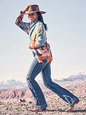 Women's Wrangler Retro® Premium High Rise Trouser Jean | Women's JEANS |  Wrangler®