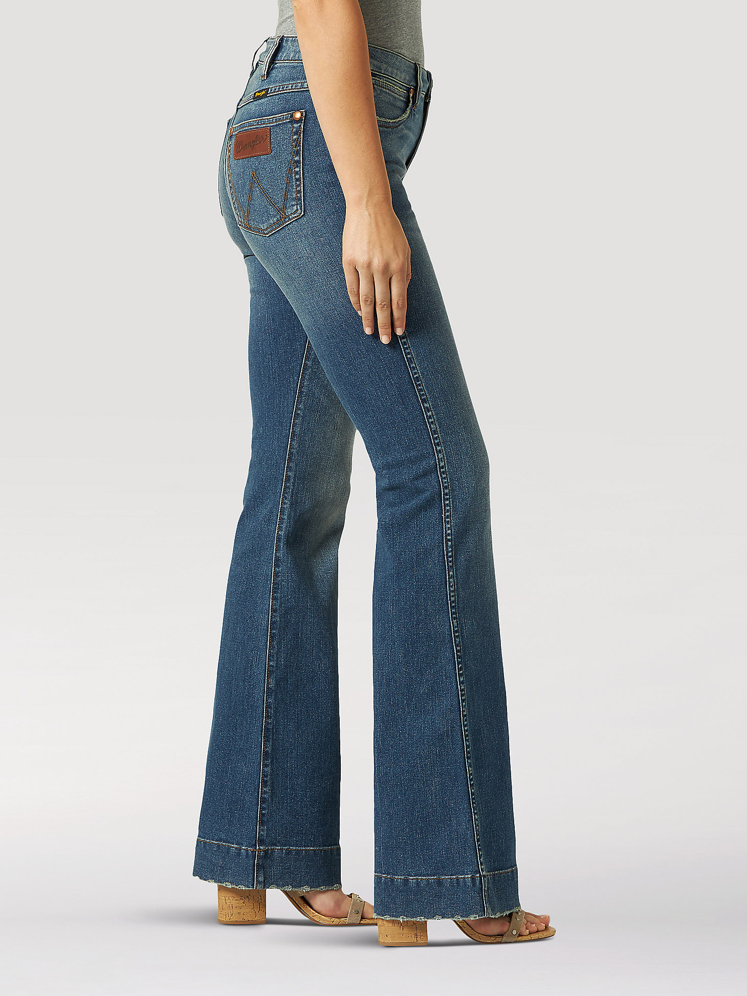 Women's Wrangler Retro® Bailey High Rise Trouser Jean in Shelby alternative view 5
