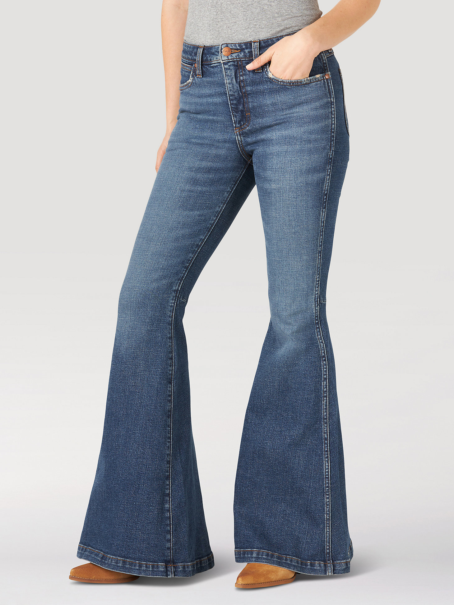 The Wrangler Retro® Green Jean: Women's High Rise Trumpet Flare in Paige main view