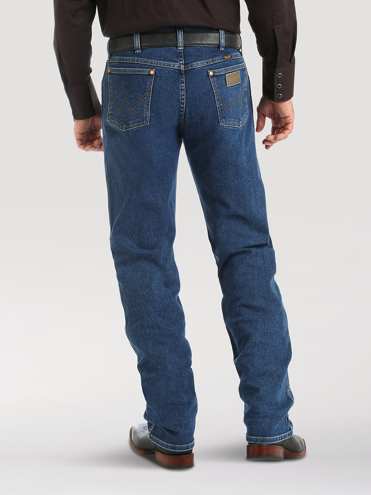 Wrangler® Cowboy Cut® Original Fit Active Flex Jeans in Stonewash alternative view 2