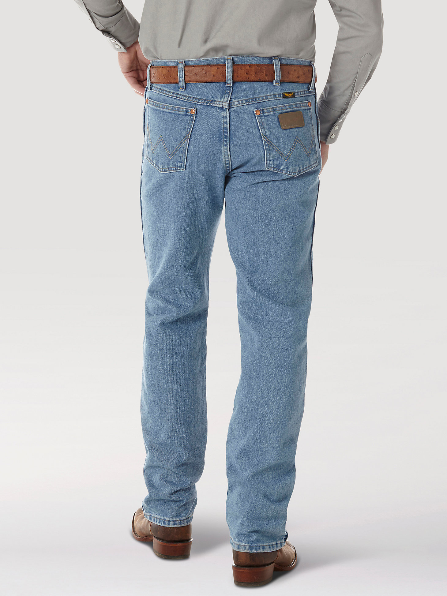 Wrangler® Cowboy Cut® Original Fit Jean in Antique Wash alternative view 4